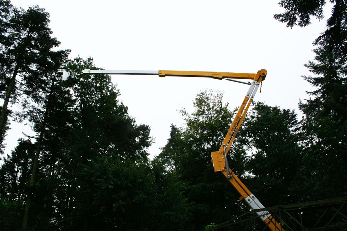 Insulated TrackedLift 2650iRX-46 Kv GMI Reach