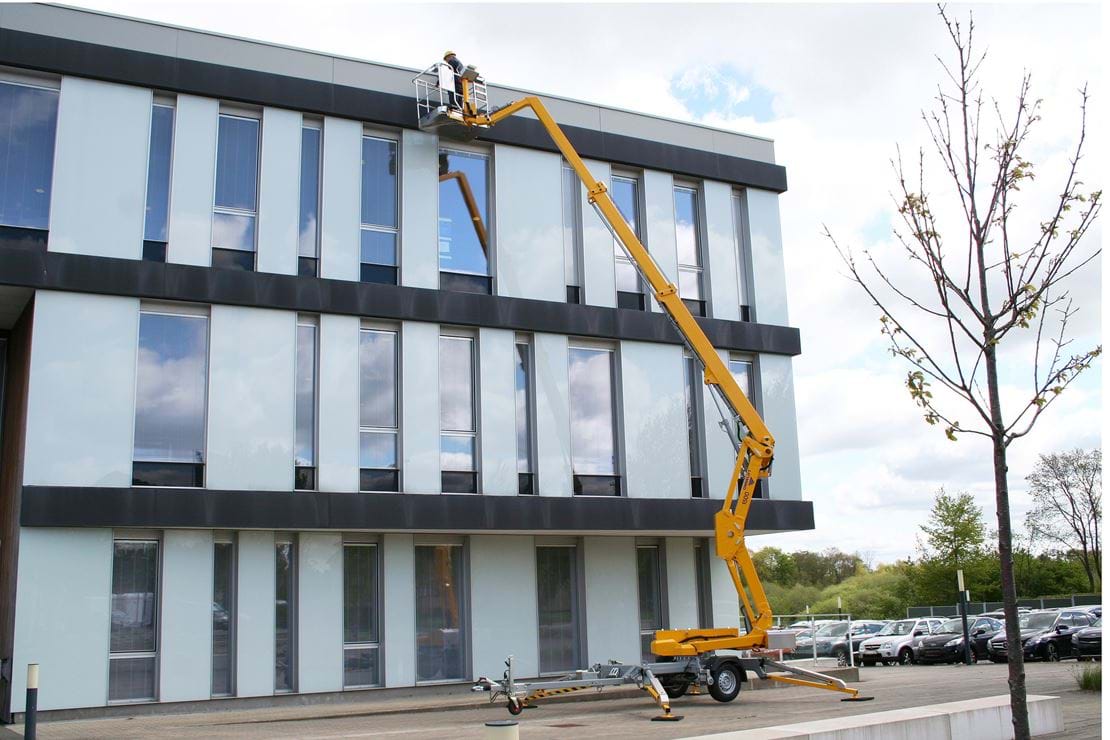 1500 EX Trailer Mouted Lift OMMELIFT City 03