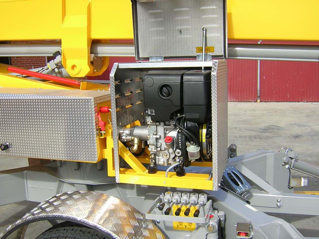 O12 Foto 00 Diesel Engine With Hyd Pump