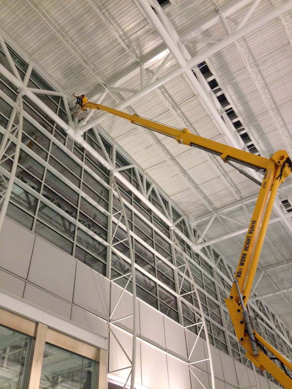 2750 RXJ reaching up and over.jpg